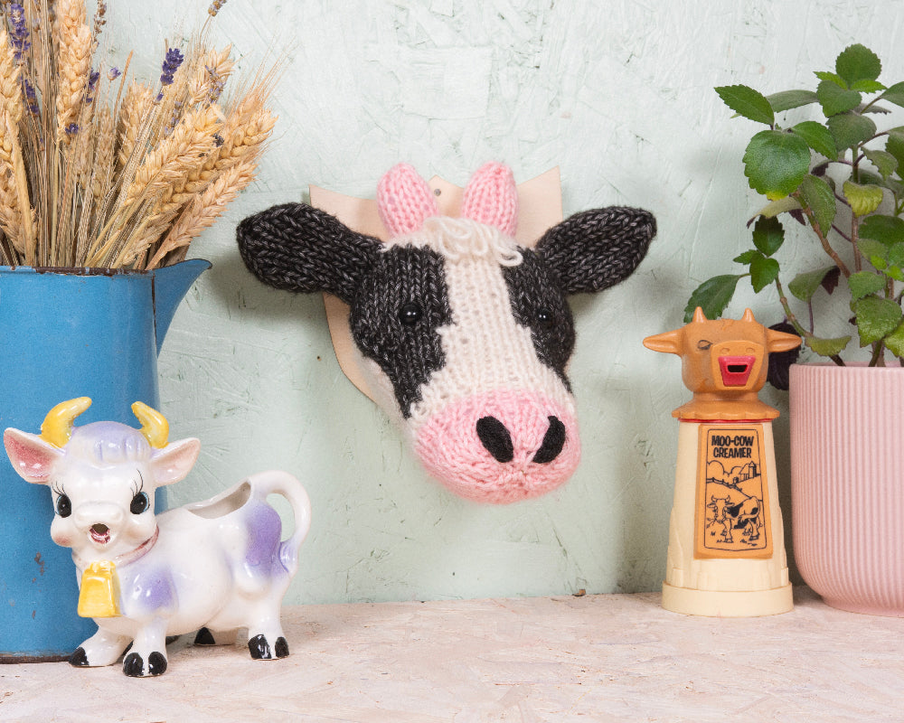 Mini Dairy Cow Head Knitting Kit