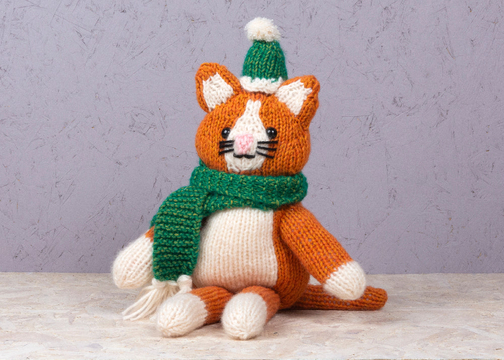 Clementine the Ginger Cat - Knitting Kit