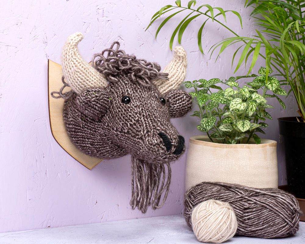 Mini Bison Head Knitting Kit