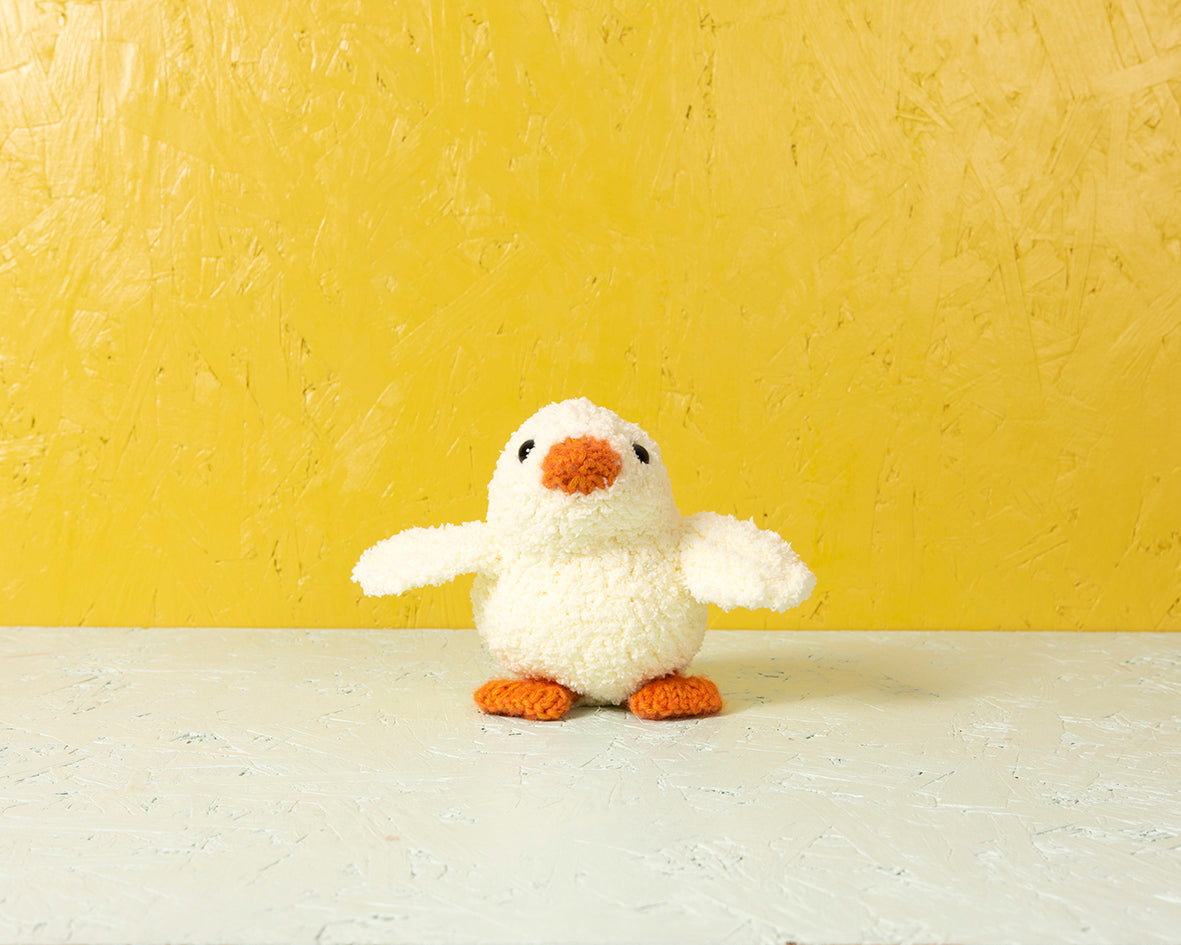 Fluffy Chick Knitting Kit