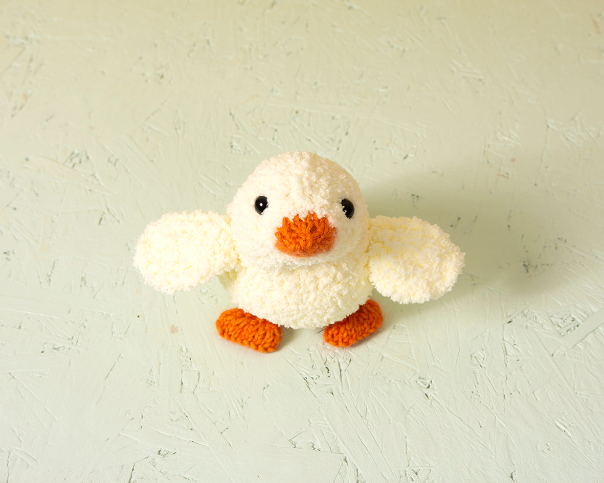Fluffy Chick Knitting Kit