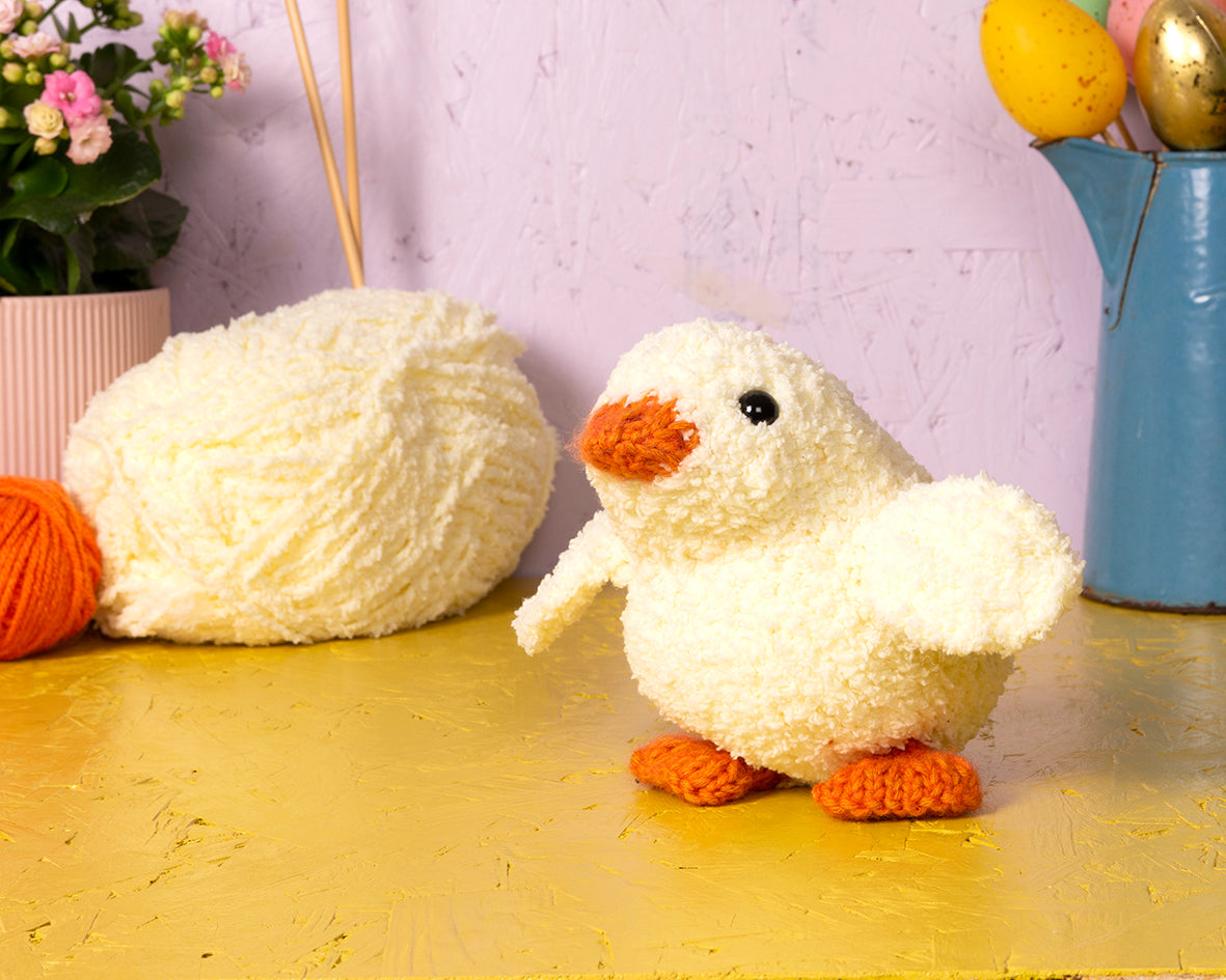 Fluffy Chick Knitting Kit