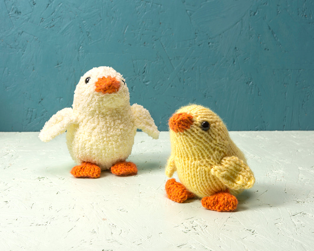 Fluffy Chick Knitting Kit
