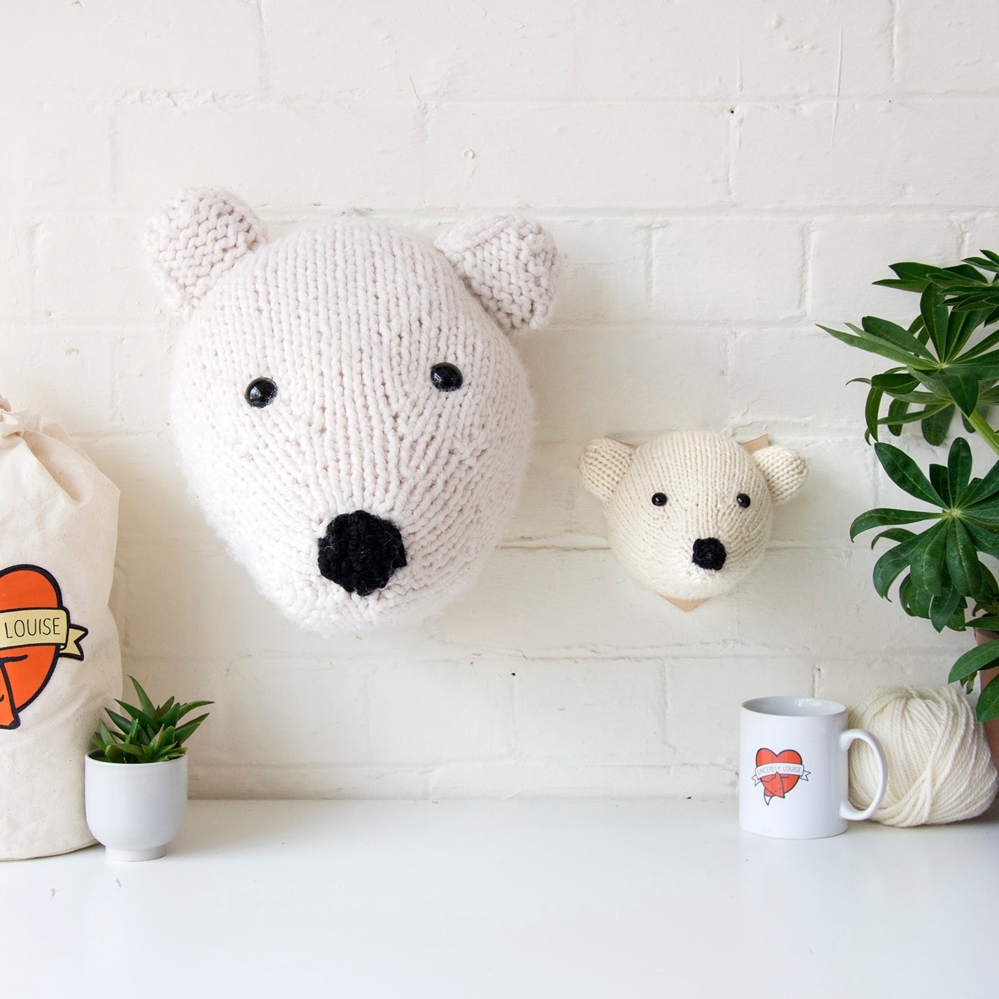 Giant Polar Bear Head Knitting Kit (4627488833668)