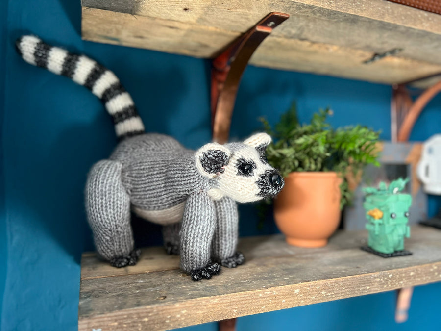 Alicia the Lemur - Knitting Kit