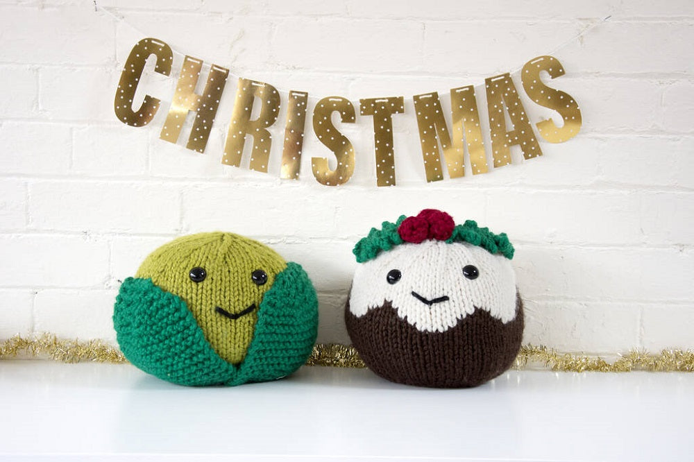 Giant Christmas Pudding Knitting Kit