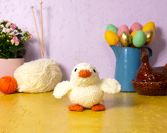 Fluffy Chick Knitting Kit