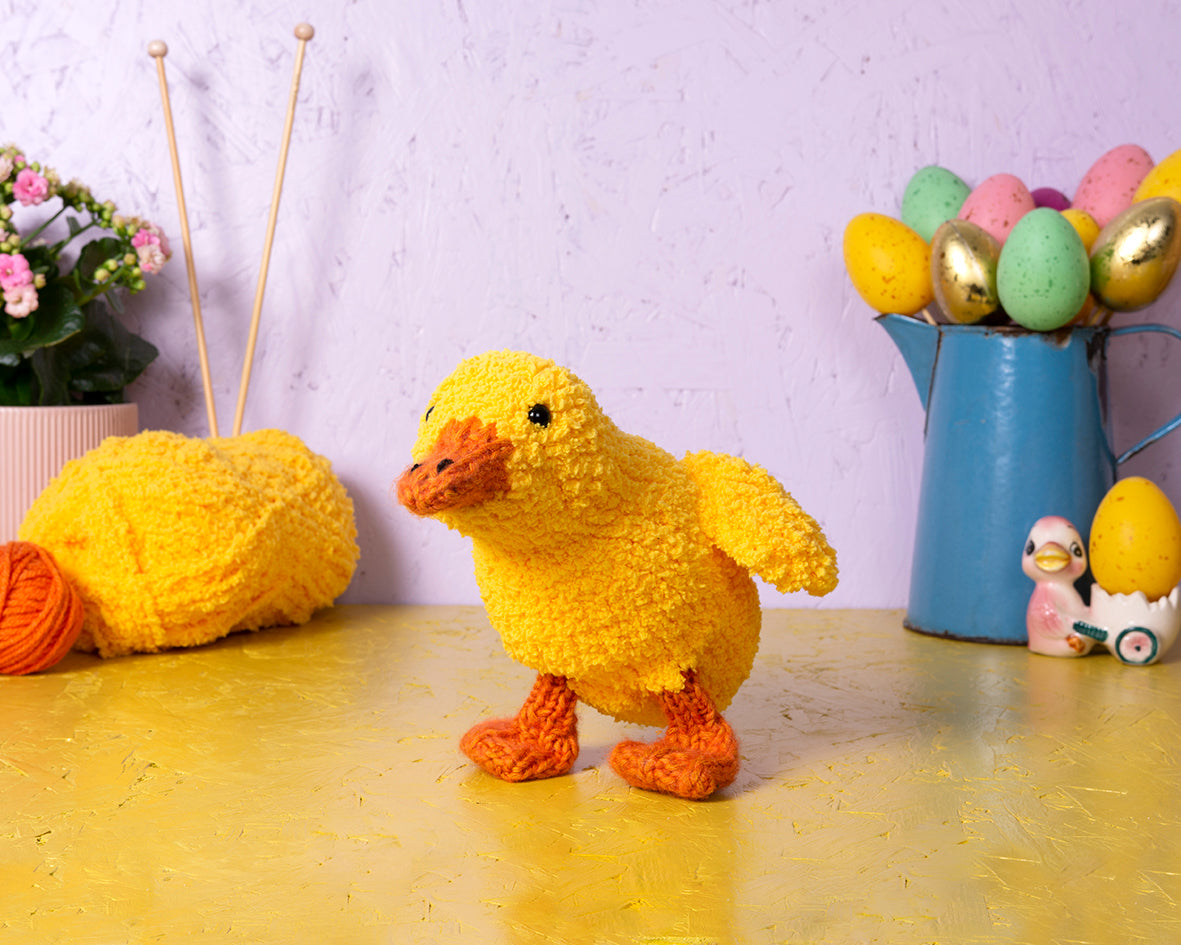 Fluffy Duckling Knitting Kit