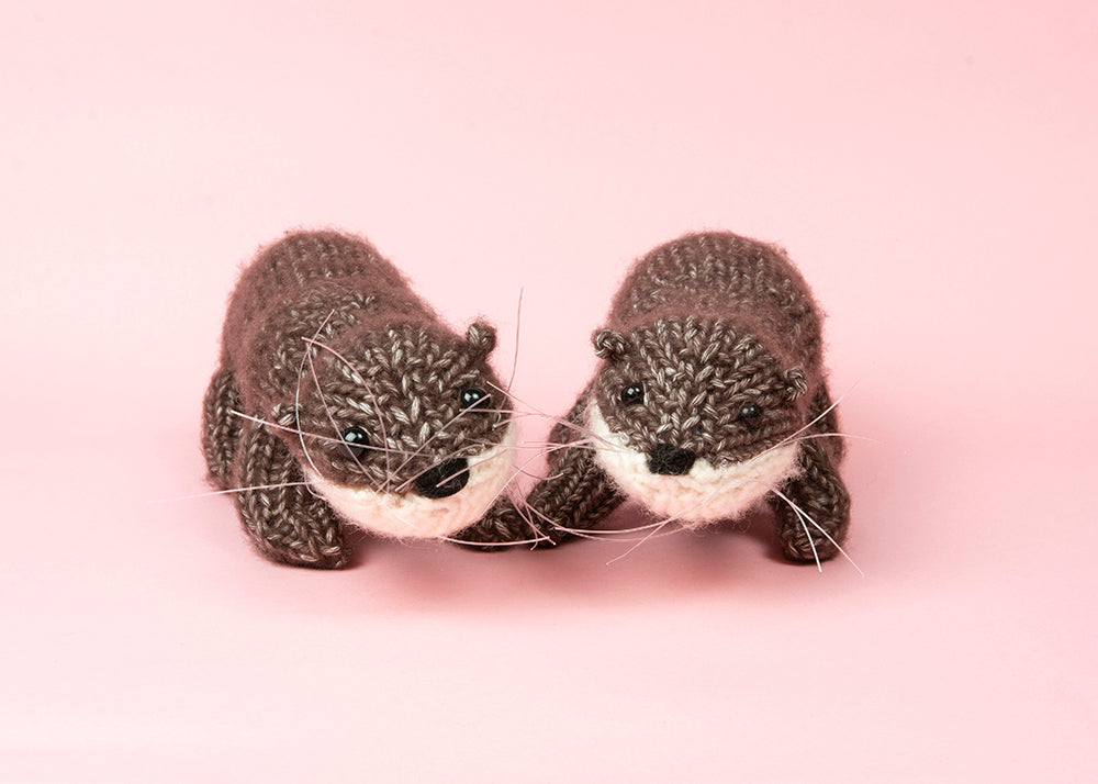 Pair of Otters Knitting Kit